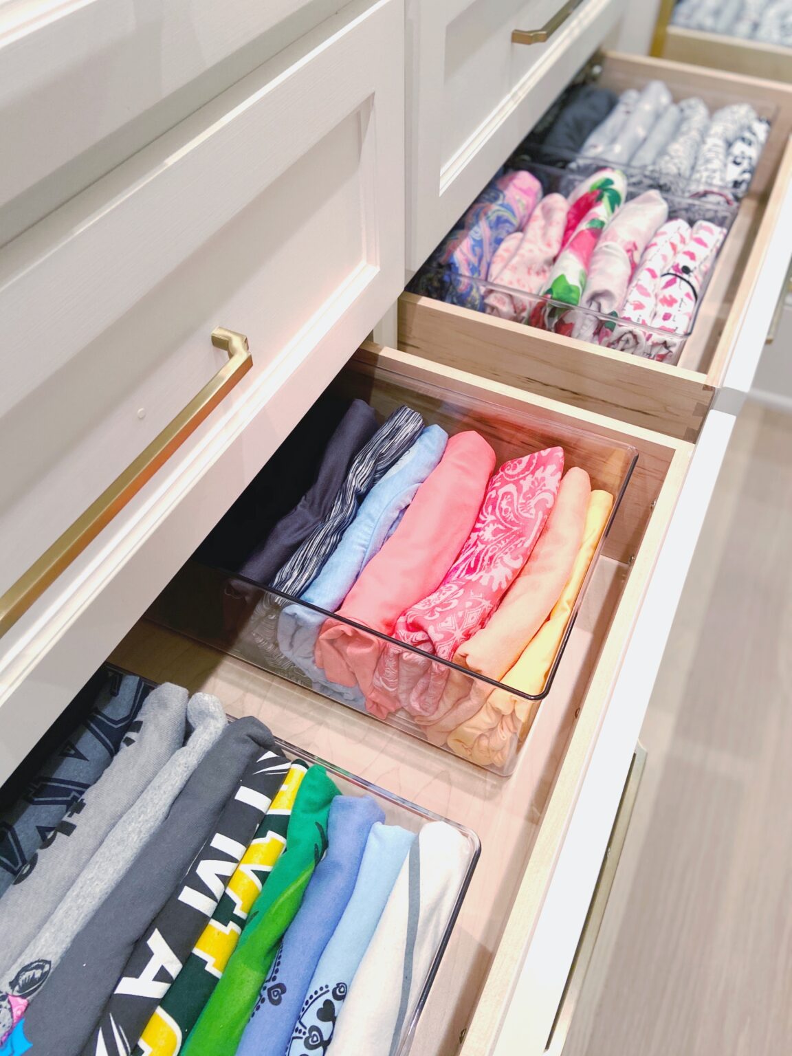 Folding vs. Hanging: How to maximize your closet space | Simple Living ...